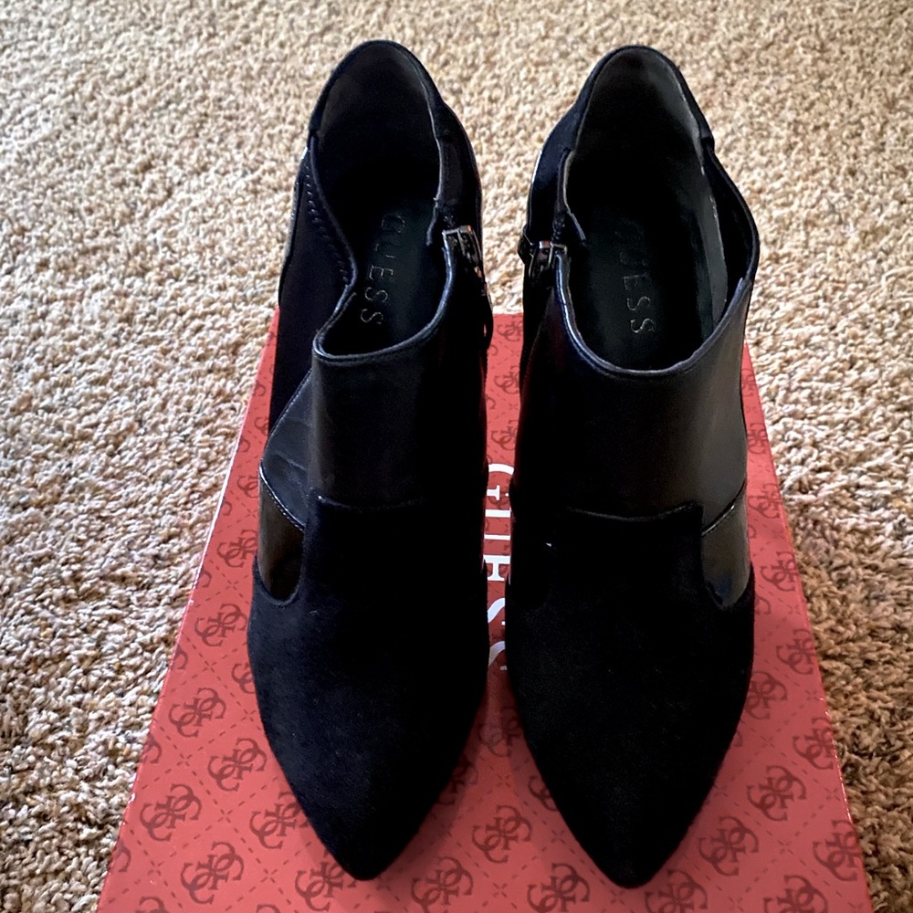Guess Ankle Boots. Black. 8.5